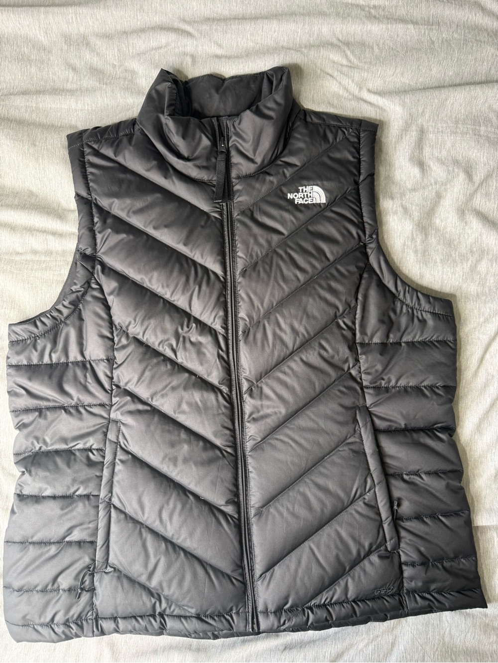 The North Face Women's Black Chevron Quilted Insulated Vest